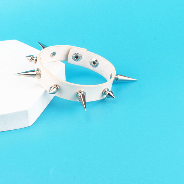 Trendy Goth Bracelet Spikes